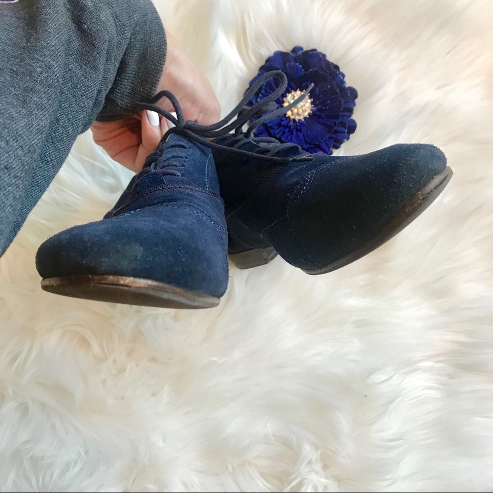 Lanvin Suede Wing-tip Navy Blue Oxford Brogues - Picture 4 of 6